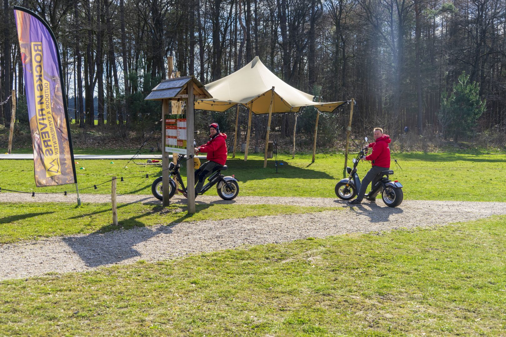 E-chopper tour 10 10 Joep and Martijn on E shopper