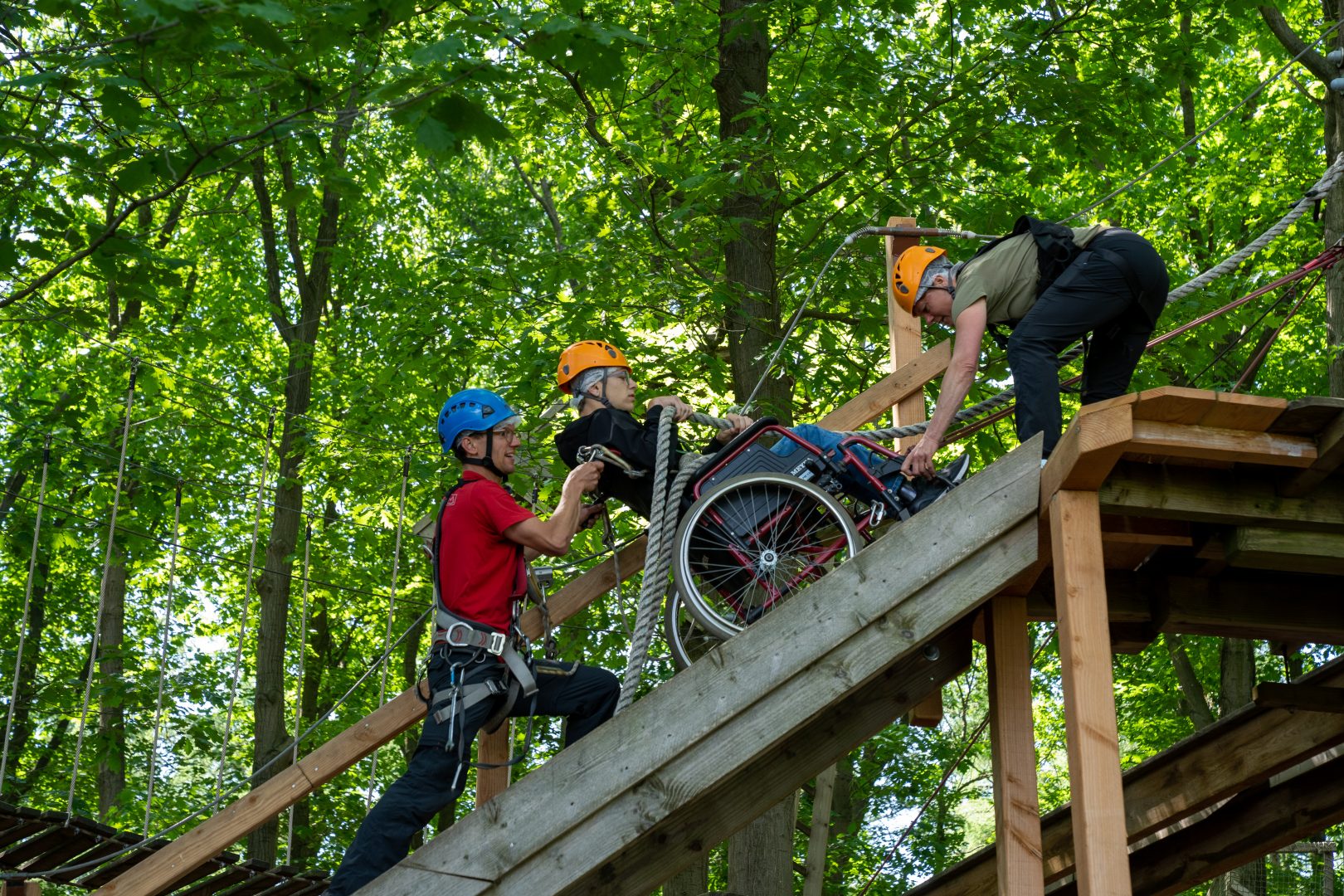 Rolstoel Klimbos 1 Mytylschool 2 juni 2022 4336