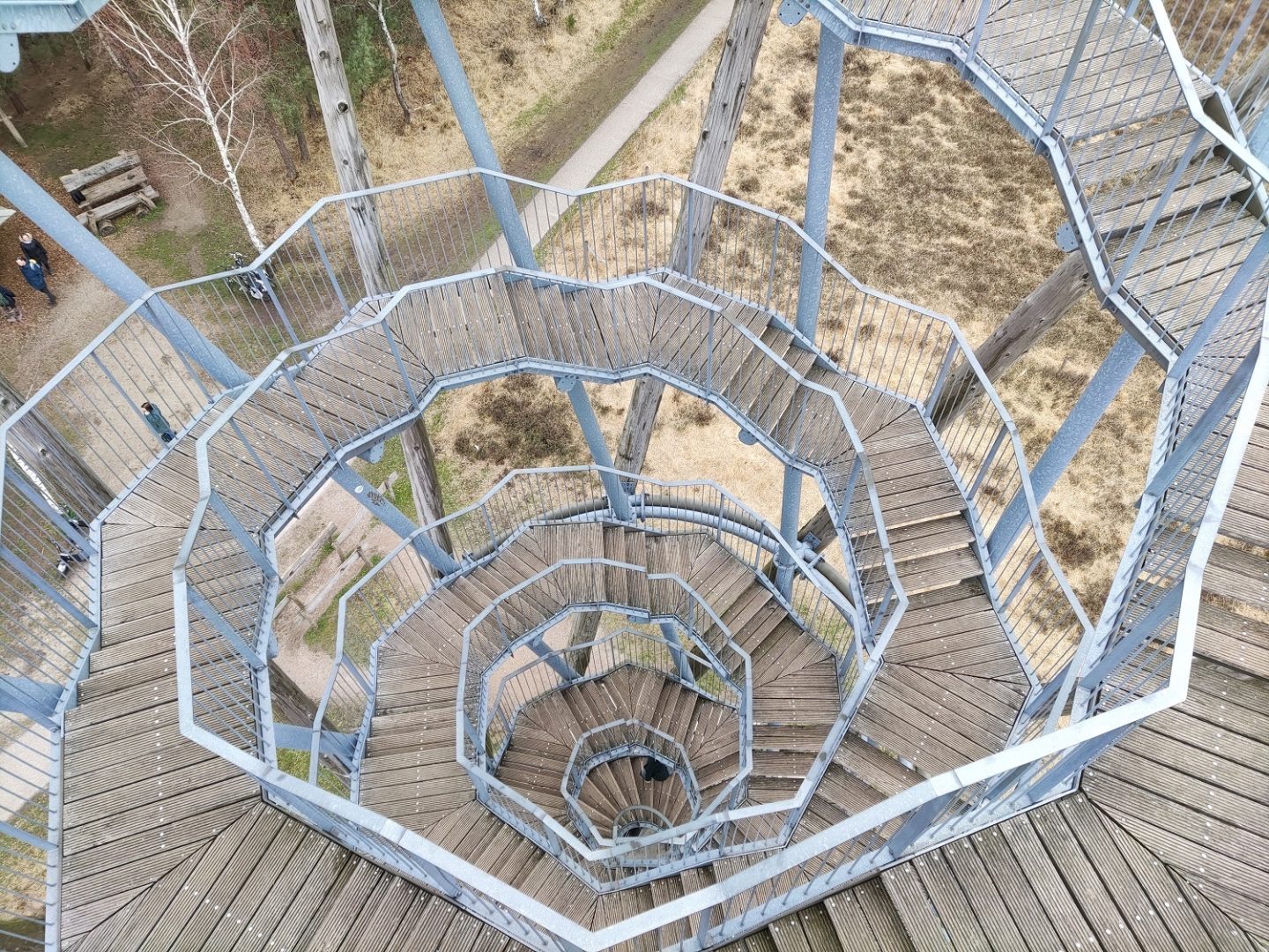 E-chopper tour 11 e chopper flaes tower small 2