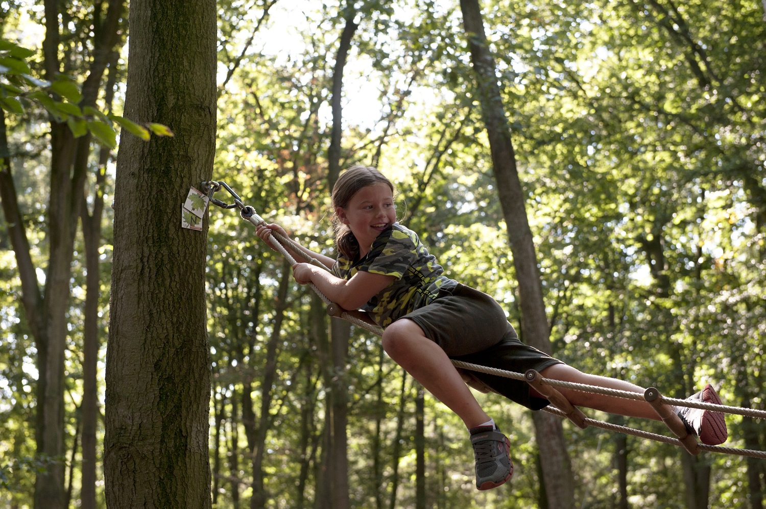 Junior survival tocht 6 kantelladder bij survivaltocht