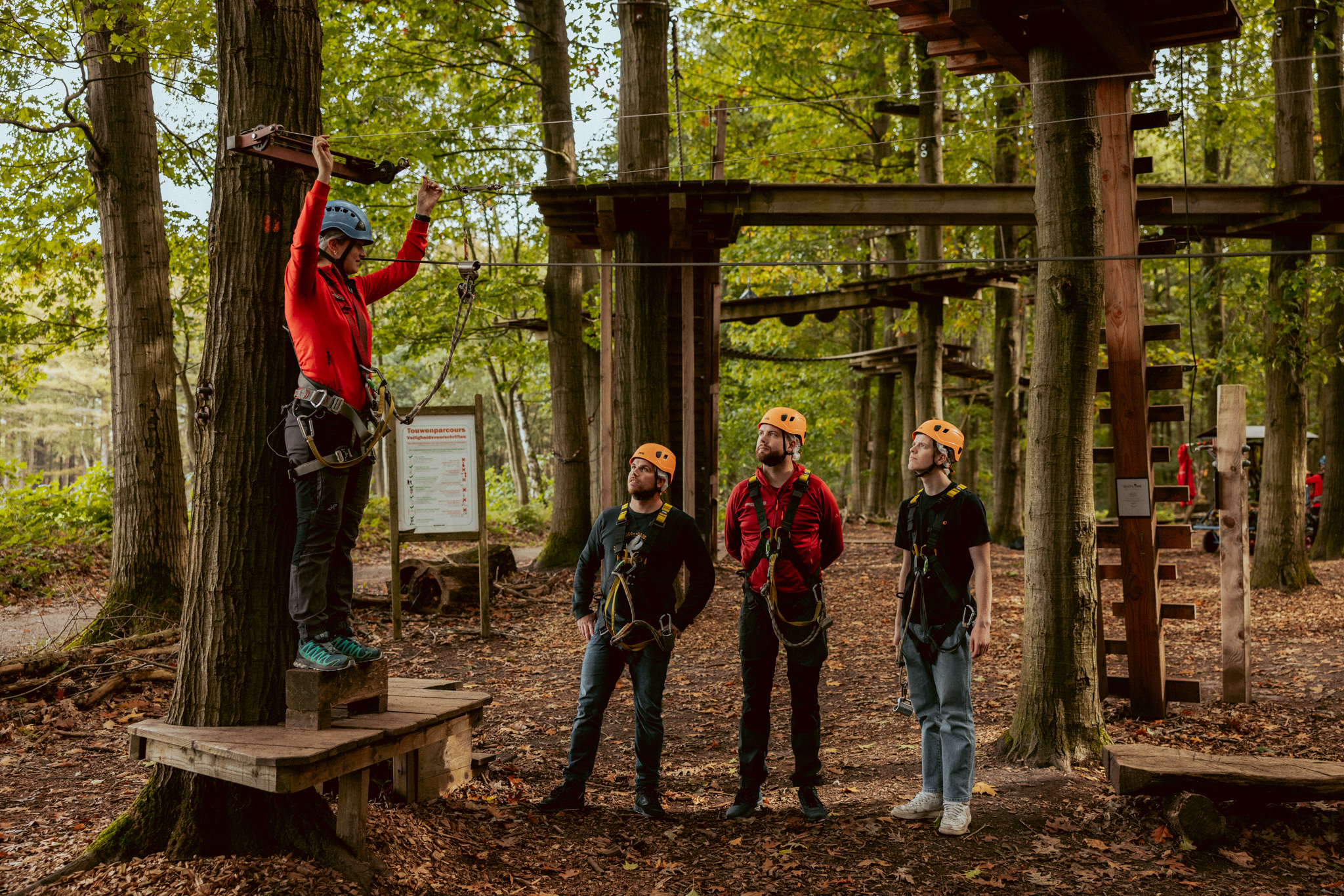 Winter Klim & Zip 19 svg+xml;charset=utf